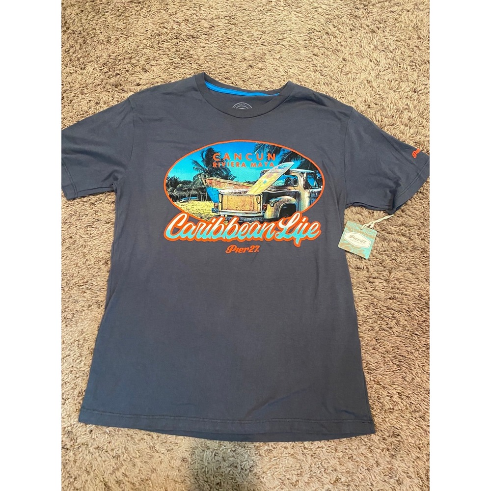 2 Cancun Mexico T-shirts‎